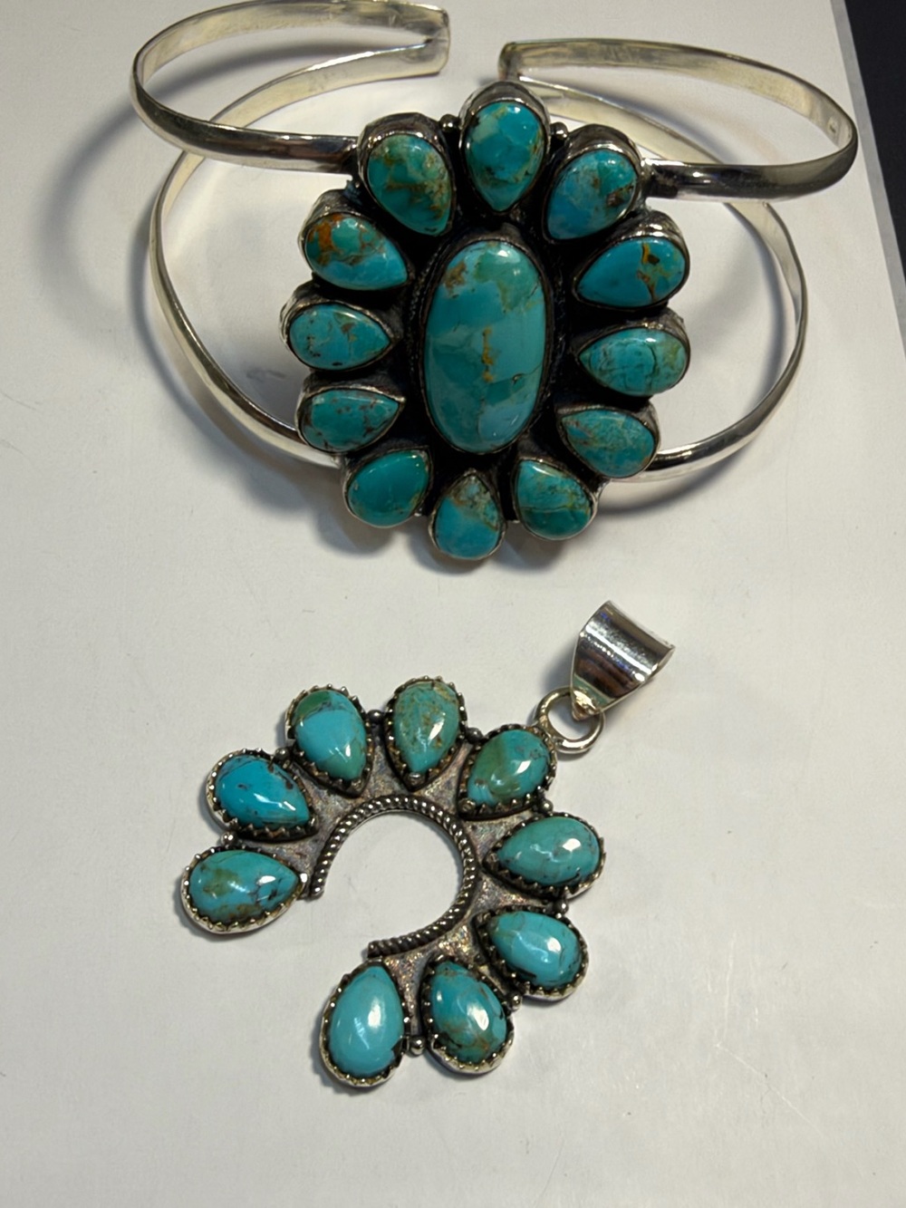 Kingman Turquoise Cluster Cuff Bracelet and Pendant Set